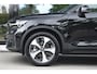 Volvo XC40 B4 197pk Plus Dark | Trekhaak | Verwarmde Voorruit