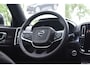 Volvo XC40 B4 197pk Plus Dark | Trekhaak | Verwarmde Voorruit