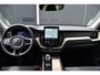 Volvo XC60 T6 Plug-in hybrid AWD Plus Dark | Head Up Display | Semi elektrische trekhaak | 360 Graden Camera | Panoramisch Schuif-/Kanteldak | All Season banden | Google Navigatie | Adaptieve Cruise Control | BLIS |