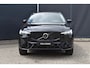 Volvo XC60 T6 Plug-in hybrid AWD Plus Dark | Head Up Display | 360 Graden Camera | Panoramisch Schuif-/Kanteldak | All Season banden | Google Navigatie | Semi Elektrische Trekhaak | Adaptieve Cruise Control | BLIS |