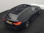BMW 5-Serie Touring 520i M Sport 184pk Dealer O.H. | Panodak | Head Up | 360 Camera | Lederen Comfortzetels Memory & Verwarmd | Sfeerverlichting | Blis | Apple Carplay | Stuur Verwarmd | Adaptive LED | Navigatie | DAB | 19"L.M |