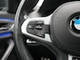 BMW 5-Serie Touring 520i M Sport 184pk Dealer O.H. | Panodak | Head Up | 360 Camera | Lederen Comfortzetels Memory & Verwarmd | Sfeerverlichting | Blis | Apple Carplay | Stuur Verwarmd | Adaptive LED | Navigatie | DAB | 19"L.M |