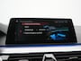 BMW 5-Serie Touring 520i M Sport 184pk Dealer O.H. | Panodak | Head Up | 360 Camera | Lederen Comfortzetels Memory & Verwarmd | Sfeerverlichting | Blis | Apple Carplay | Stuur Verwarmd | Adaptive LED | Navigatie | DAB | 19"L.M |