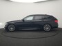 BMW 5-Serie Touring 520i M Sport 184pk Dealer O.H. | Panodak | Head Up | 360 Camera | Lederen Comfortzetels Memory & Verwarmd | Sfeerverlichting | Blis | Apple Carplay | Stuur Verwarmd | Adaptive LED | Navigatie | DAB | 19"L.M |