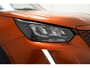Peugeot e-2008 EV Active Pack 50 kWh 3 fase [ Navi Climate Apple/Android DAB ]
