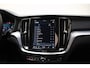 Volvo V60 2.0 T6 Plug-in hybrid AWD Core Bright [ LED Navi Keyless Stoel-en stuurverwarming Standkachel ]