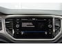 Volkswagen T-Roc 1.0 TSI 110pk Style | Navigatie | Parkeersensoren V+A | Adaptive Cruise