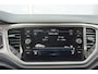 Volkswagen T-Roc 1.0 TSI 110pk Style | Navigatie | Parkeersensoren V+A | Adaptive Cruise