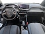 Peugeot 2008 Allure 1.2 Turbo 130pk EAT8 | TREKHAAK | CLIMA | APPLE CARPLAY/ANDROID AUTO | DAB+ | 17" LM-VELGEN | CRUISE CONTROL | LEDER/STOF