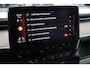 Volkswagen ID. Buzz 1st 77kWh SOH 94,55% | 204PK / 150kW, NL auto, wegklapbare trekhaak, 20" 'Solna' LMV, LED Matrix (IQ.Lights), stoel- en stuurwielverwarming, privacy glas, achteruitrijcamera, climatronic, adaptieve cruise control (acc), navigatie, keyless entry & go, verwarmbare voorruit, 2x schuifdeur, DAB+, Apple Carplay / Android Auto, elektrisch verstel-, verwarm- en inklapbare buitenspiegels, multifunctioneel stuurwiel, parkeersensoren voor en achter (pdc)