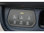 Volkswagen ID. Buzz 1st 77kWh SOH 94,55% | 204PK / 150kW, NL auto, wegklapbare trekhaak, 20" 'Solna' LMV, LED Matrix (IQ.Lights), stoel- en stuurwielverwarming, privacy glas, achteruitrijcamera, climatronic, adaptieve cruise control (acc), navigatie, keyless entry & go, verwarmbare voorruit, 2x schuifdeur, DAB+, Apple Carplay / Android Auto, elektrisch verstel-, verwarm- en inklapbare buitenspiegels, multifunctioneel stuurwiel, parkeersensoren voor en achter (pdc)