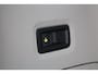 Volkswagen ID. Buzz 1st 77kWh SOH 94,55% | 204PK / 150kW, NL auto, wegklapbare trekhaak, 20" 'Solna' LMV, LED Matrix (IQ.Lights), stoel- en stuurwielverwarming, privacy glas, achteruitrijcamera, climatronic, adaptieve cruise control (acc), navigatie, keyless entry & go, verwarmbare voorruit, 2x schuifdeur, DAB+, Apple Carplay / Android Auto, elektrisch verstel-, verwarm- en inklapbare buitenspiegels, multifunctioneel stuurwiel, parkeersensoren voor en achter (pdc)