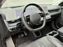Hyundai Ioniq 5 Lounge 77.4 kWh / SOH 100% / Fabrieksgarantie t/m 03-2028 / 8 jaar Batterijgarantie vanaf nieuw / Dealer onderhouden / CCS snelladen / Trekgewicht 1600 kg / Warmtepomp / Head Up Display / Elektrische achterklep / Rondomzicht camera / Stuur- Stoel & Achterbank verwarming / Stoelventilatie /