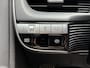 Hyundai Ioniq 5 Lounge 77.4 kWh / SOH 100% / Fabrieksgarantie t/m 03-2028 / 8 jaar Batterijgarantie vanaf nieuw / Dealer onderhouden / CCS snelladen / Trekgewicht 1600 kg / Warmtepomp / Head Up Display / Elektrische achterklep / Rondomzicht camera / Stuur- Stoel & Achterbank verwarming / Stoelventilatie /