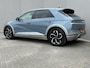 Hyundai Ioniq 5 Lounge 77.4 kWh / SOH 100% / Fabrieksgarantie t/m 03-2028 / 8 jaar Batterijgarantie vanaf nieuw / Dealer onderhouden / CCS snelladen / Trekgewicht 1600 kg / Warmtepomp / Head Up Display / Elektrische achterklep / Rondomzicht camera / Stuur- Stoel & Achterbank verwarming / Stoelventilatie /