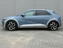 Hyundai Ioniq 5 Lounge 77.4 kWh / SOH 100% / Fabrieksgarantie t/m 03-2028 / 8 jaar Batterijgarantie vanaf nieuw / Dealer onderhouden / CCS snelladen / Trekgewicht 1600 kg / Warmtepomp / Head Up Display / Elektrische achterklep / Rondomzicht camera / Stuur- Stoel & Achterbank verwarming / Stoelventilatie /