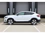 Volvo C40 Recharge Plus 69 kWh | Lichtmetalen Velgen 20" | Panoramadak |Microtech/Nubuck Stoelen| Verwarmbare voorstoelen+stuurwiel | Achteruitrijcamera | Warmtepomp | Adaptieve Cruise Control | Extra Getint Glas Achter|