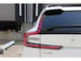 Volvo C40 Recharge Plus 69 kWh | Lichtmetalen Velgen 20" | Panoramadak |Microtech/Nubuck Stoelen| Verwarmbare voorstoelen+stuurwiel | Achteruitrijcamera | Warmtepomp | Adaptieve Cruise Control | Extra Getint Glas Achter|