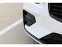 Volvo V60 B3 R-design | Adaptieve Cruise Control met Pilot Assist | Verwarmbare voorstoelen + stuurwiel | Park Assist voor + achter | Parkeercamera | Blind Spot | Elektrisch bedienbare bestuurdersstoel