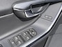 Volvo V60 2.0 T4 Business Sport Luxury line/ schuifdak/ park assit/ extra getint glas/ trekhaak/ 18 inch/ leer
