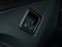 Volkswagen Tiguan R-Line Edition - eHybrid | 'App-Connect' draadloze smartphone integratie | Achteruitrijcamera (Rear View) | Automatische afstandsregeling (Adaptive Cruise Control)