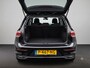 Volkswagen Golf 1.5 eTSI R-Line Business+ Automaat | Schuifdak | Cruise | Clima | Stoel & Stuur verwarming | Apple Carplay of Android Auto