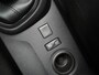 Renault Captur TCe 90 Intens - RIJKLAARPRIJS - All Seasonbanden - Achteruitrijcamera - Cruise Control - Trekhaak - Dealeronderhouden