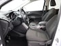 Ford Kuga 1.5 Titanium Styling Pack Trekhaak met afneembare kogel, Bluetooth, Cruise control, Parkeersensor voor en achter, Dakrails, Verwarmde voorruit, Voorstoelen verwarmd. Ruime en comfortabele Ford Kuga 1.5 Titanium Styling Pack met hoge instap en veel rijcomfort. Voorzien van een krachtige en soepele motor, een royale bagageruimte en een luxe Titanium-uitvoer