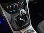 Ford Kuga 1.5 Titanium Styling Pack Trekhaak met afneembare kogel, Bluetooth, Cruise control, Parkeersensor voor en achter, Dakrails, Verwarmde voorruit, Voorstoelen verwarmd. Ruime en comfortabele Ford Kuga 1.5 Titanium Styling Pack met hoge instap en veel rijcomfort. Voorzien van een krachtige en soepele motor, een royale bagageruimte en een luxe Titanium-uitvoer