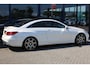 Mercedes-Benz E-klasse Coupé 320 Prestige AMG PANORAMADAK LEDER MEMORY DISTRONIC 360-CAMERA H&K 19''