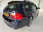 BMW 3-Serie 325XI HIGH EXECUTIVE / 3.0 Benzine / 6-cilinder / vierwielaandrijving / Amerikaanse uitvoering.