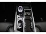 Volvo XC60 T8 Plug-in hybrid AWD Ultra Dark Exec. Ed. | Bowers&Wilkins | Snel Rijden | Luchtvering | Massage / Stoelkoeling | 22 inch |