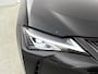Lexus UX 250h Business Line | Trekhaak | Parkeersensoren | Stoelverwarming | Stuurverwarming |
