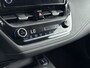 Toyota Corolla 1.8 Hybrid Dynamic | Parkeersensoren V+A | Stuur-Stoelverwarming | Onderweg-naar-dealer