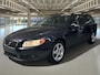 Volvo V70 2.5T Momentum Dealer onderhouden,Leder interieur,High performance sound,Garantie..