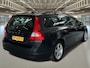 Volvo V70 2.5T Momentum Dealer onderhouden,Leder interieur,High performance sound,Garantie..
