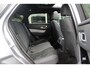 Land Rover Range Rover Velar 2.0 P400e R-Dynamic SE / Panoramadak / Camera / Head-up / Leder&Alcantara / 20'' / Matrix LED / Stoelverwarming / Dodehoek / DAB / Cruise Control
