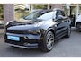 Lynk & Co 01 1.5 261PK! 6.6 Kwh LADEN! BLACKLINE! 360-CAMERA PANO/SCHUIF INFINITY DAB NAVI CARPLAY STOELVERWARMING ELEK.ACHTERKLEP 20"LMV