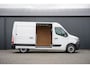 Renault Master Bleu DCI 135PK | L2H2 | Nieuw | Navi | 3-Zits | LED | Cruise | Airco