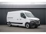 Renault Master Bleu DCI 135PK | L2H2 | Nieuw | Navi | 3-Zits | LED | Cruise | Airco