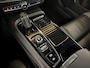 Volvo V60 2.0 T8 Recharge AWD R-Design Pano B&W 360° Memory Trekh.