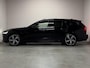Volvo V60 2.0 T8 Recharge AWD R-Design Pano B&W 360° Memory Trekh.