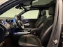 Mercedes-Benz GLB 200 Business Solution AMG Panodak Camera Keyless Sfeerverlichting Night Pakket Trekhaak NL Auto NAP