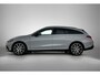 Mercedes-Benz CLA Shooting Brake 200 Business Solution AMG 58 kWh | Premium Pakket | Winterpakket | Nightpakket | Trekhaak | Massagefunctie | Vast panoramadak | MBUX Augmented Reality navigatie | 19 inch vijf-dubbelspaaks AMG-velgen | Smartphone integratie |