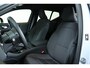 Volvo EX40 Single Motor Extended Range Plus Europa 82 kWh | Semi-Elektrische Trekhaak | Elektrisch Verstelbare Voorstoelen | Stoel + Stuurverwarming | Adaptieve Cruise Control | Dodehoekwaarschuwing |