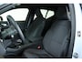 Volvo EX40 Single Motor Extended Range Plus Europa 82 kWh | Semi-Elektrische Trekhaak | Elektrisch Verstelbare Voorstoelen | Stoel + Stuurverwarming | Adaptieve Cruise Control | Dodehoekwaarschuwing |