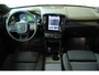 Volvo EX40 Single Motor Extended Range Plus Europa 82 kWh | Semi-Elektrische Trekhaak | Elektrisch Verstelbare Voorstoelen | Stoel + Stuurverwarming | Adaptieve Cruise Control | Dodehoekwaarschuwing |