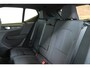 Volvo EX40 Single Motor Extended Range Plus Europa 82 kWh | Semi-Elektrische Trekhaak | Elektrisch Verstelbare Voorstoelen | Stoel + Stuurverwarming | Adaptieve Cruise Control | Dodehoekwaarschuwing |