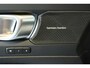 Volvo EX40 Single Motor Extended Range Plus Europa 82 kWh | Semi-Elektrische Trekhaak | Elektrisch Verstelbare Voorstoelen | Stoel + Stuurverwarming | Adaptieve Cruise Control | Dodehoekwaarschuwing |