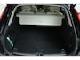 Volvo XC60 2.0 T6 Plug-in hybrid AWD Plus Bright | Semi-Electrische Wegklapbare Trekhaak | Parkeerverwarming | Adaptive Cruise Control | BLIS | 21'' Lichtmetalen velgen | Stoelverwarming | Stuurwielverwarming | Parkeersensoren voor + achter |